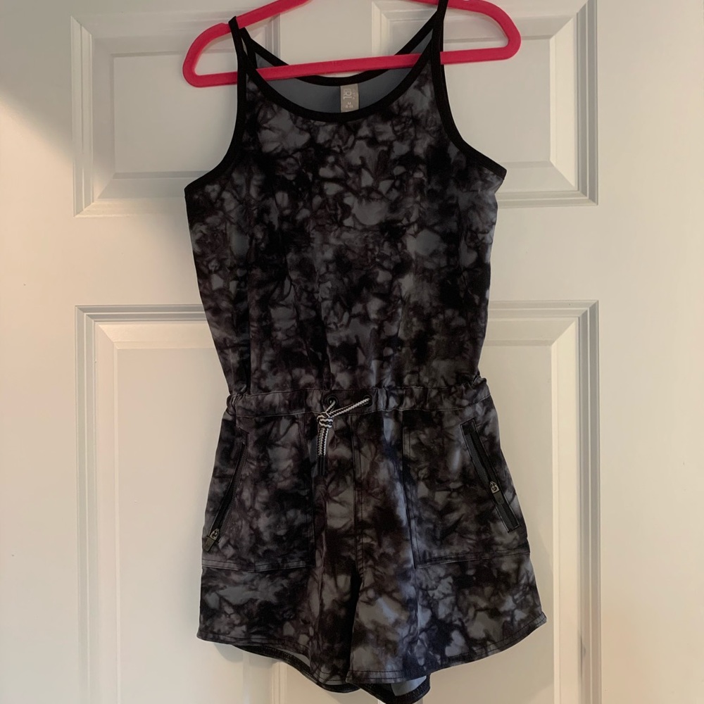 Athleta Girl Romper size 8-10.